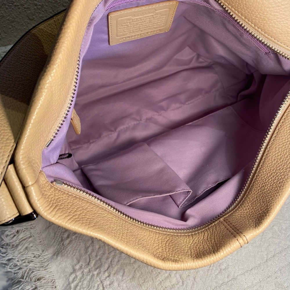 Coach Pebbled Leather Duffle Bag Soho Handbag Mint XL Crossbody East West beige - Picture 11 of 16